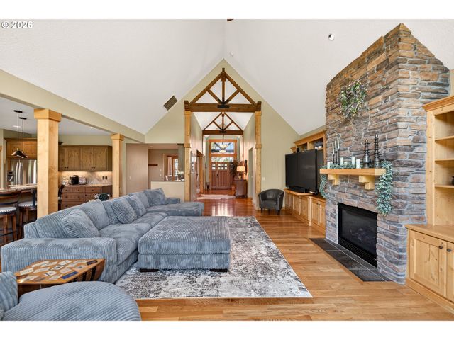 1663 Nw MEDINAH Dr, Mc Minnville, OR 97128