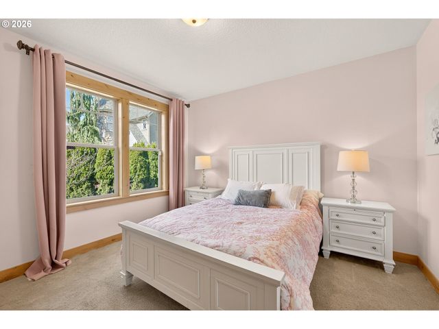 1663 Nw MEDINAH Dr, Mc Minnville, OR 97128