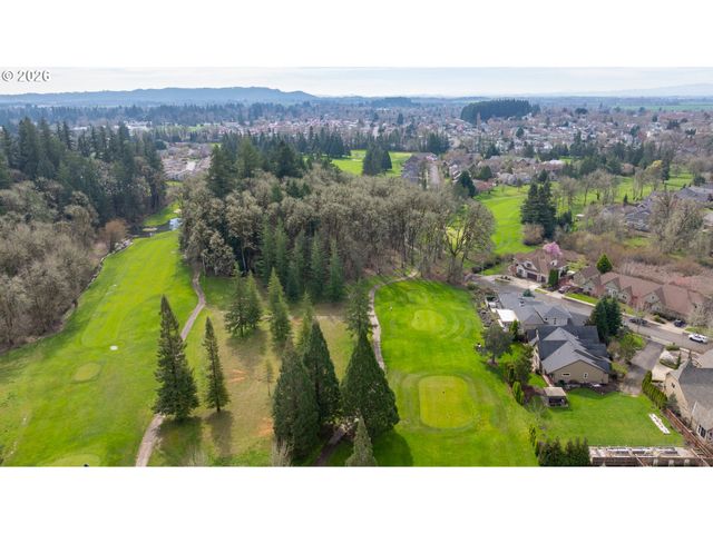 1663 Nw MEDINAH Dr, Mc Minnville, OR 97128