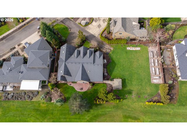 1663 Nw MEDINAH Dr, Mc Minnville, OR 97128