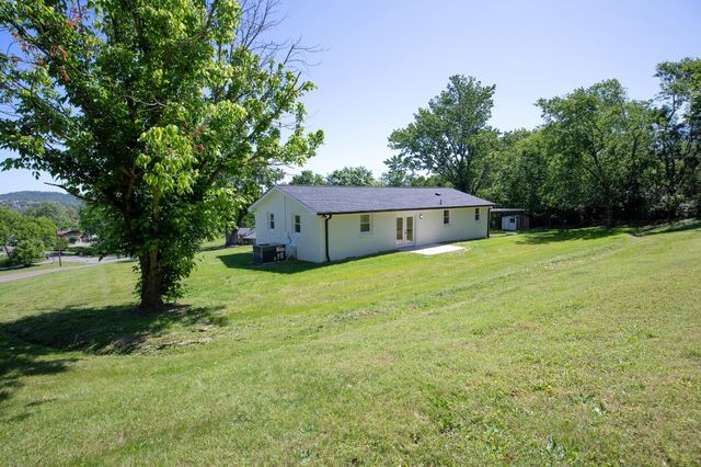 407 Fannin Drive, Goodlettsville, TN 37072