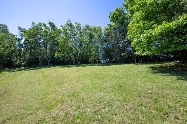 407 Fannin Drive, Goodlettsville, TN 37072