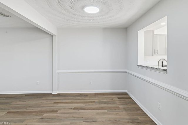 544 Hollomon DR, Hampton, VA 23666