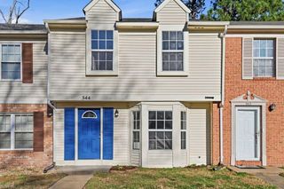 544 Hollomon DR, Hampton, VA 23666