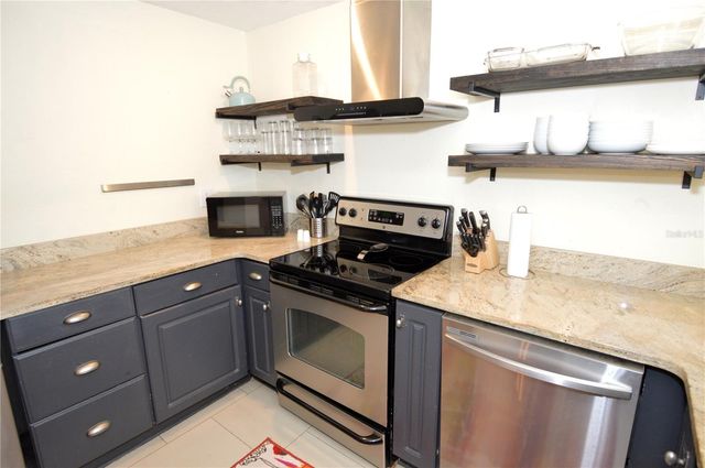 3873 POMPANO DRIVE SE D, St Petersburg, FL 33705