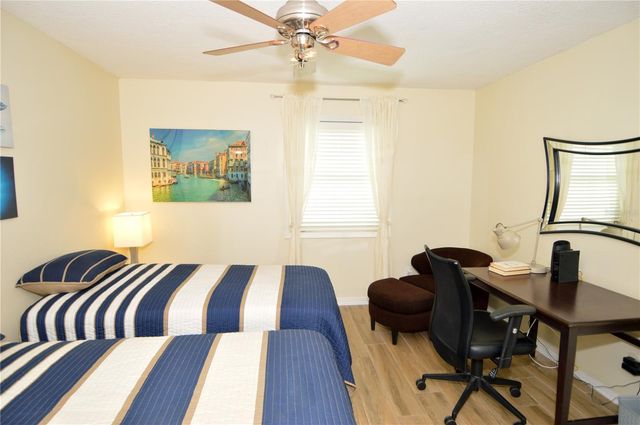 3873 POMPANO DRIVE SE D, St Petersburg, FL 33705