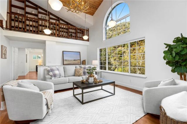 30032 Oak Lane, Silverado Canyon, CA 92676