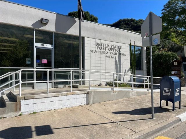 30032 Oak Lane, Silverado Canyon, CA 92676