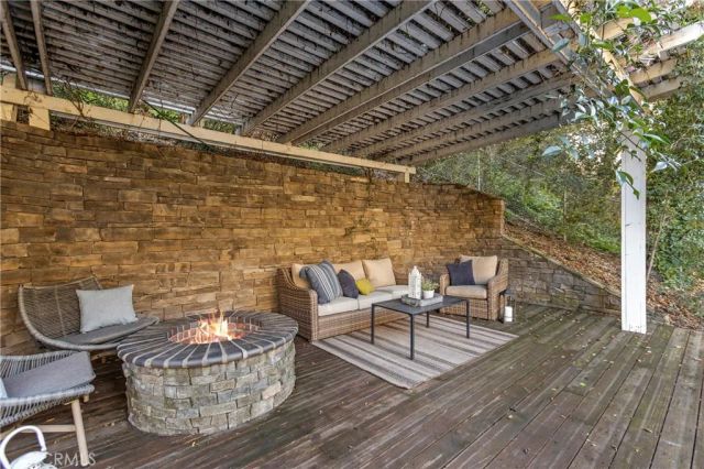 30032 Oak Lane, Silverado Canyon, CA 92676