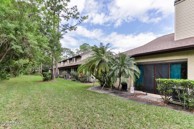 121 Dovecote Lane, Daytona Beach, FL 32114