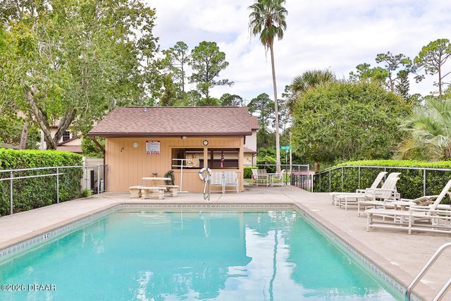 121 Dovecote Lane, Daytona Beach, FL 32114