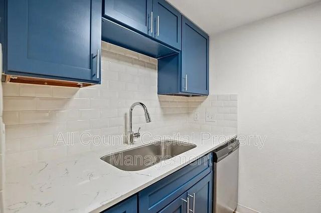 502 W 35th ST 203, Austin, TX 78705