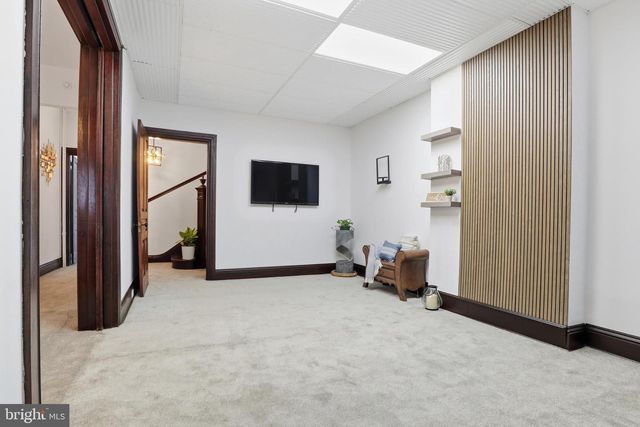 727 W KING ST, York, PA 17401