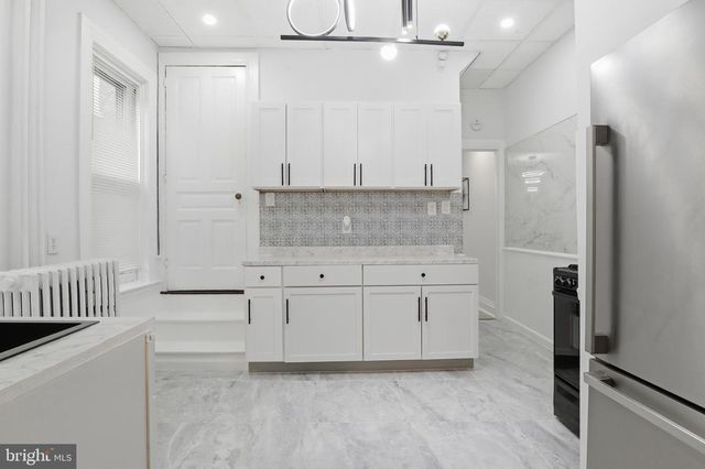 727 W KING ST, York, PA 17401