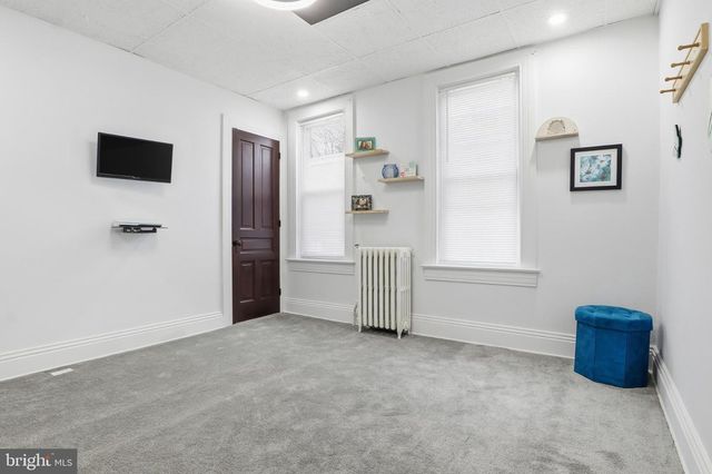 727 W KING ST, York, PA 17401