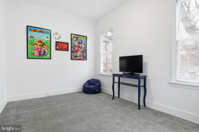 727 W KING ST, York, PA 17401