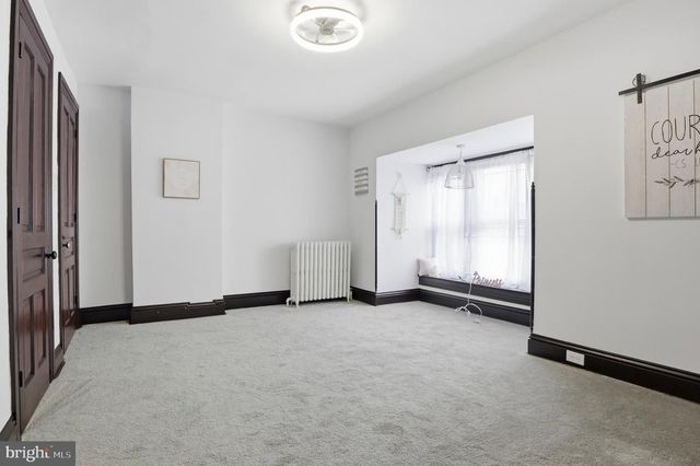 727 W KING ST, York, PA 17401