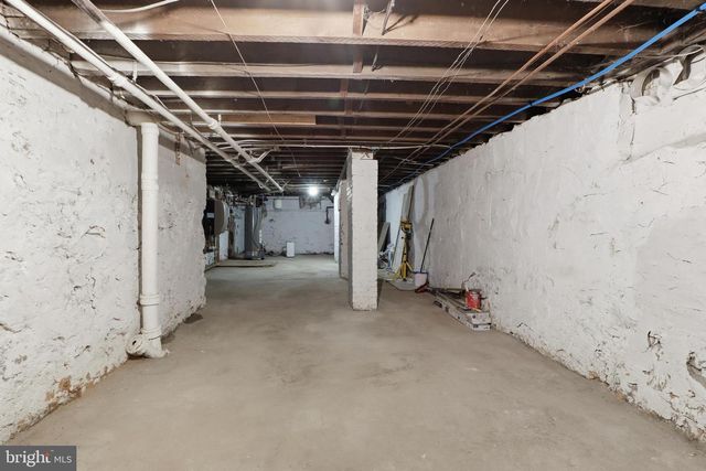 727 W KING ST, York, PA 17401