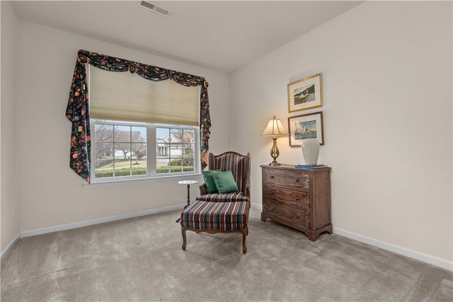 137 Freedom Ln, Ohio Twp, PA 15143