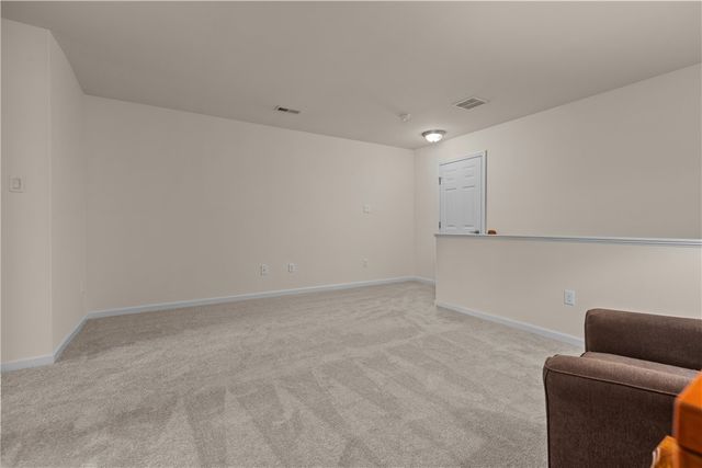 137 Freedom Ln, Ohio Twp, PA 15143