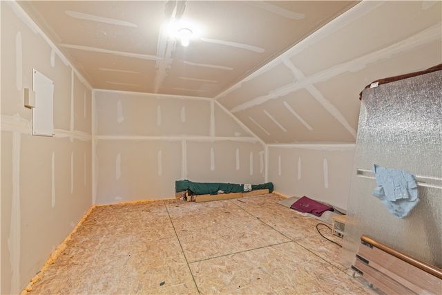 137 Freedom Ln, Ohio Twp, PA 15143