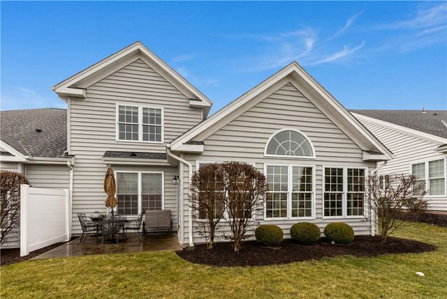 137 Freedom Ln, Ohio Twp, PA 15143