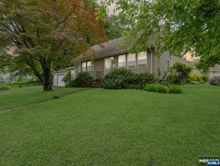 44 Farmingdale Avenue, Bloomfield, NJ 07003