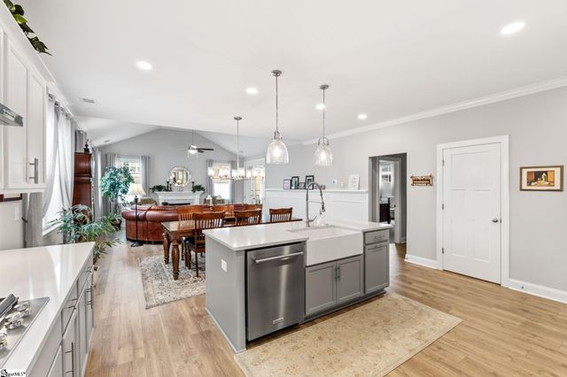 319 Encampment Boulevard, Simpsonville, SC 29681