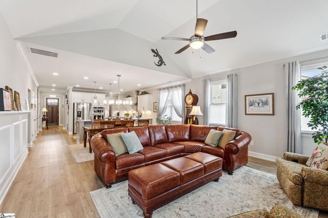 319 Encampment Boulevard, Simpsonville, SC 29681