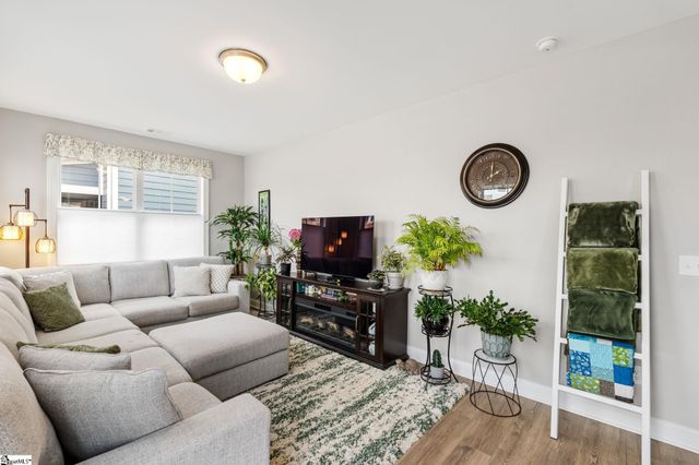 319 Encampment Boulevard, Simpsonville, SC 29681