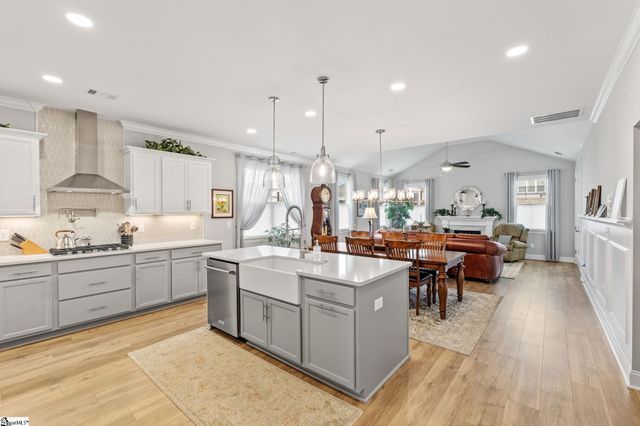 319 Encampment Boulevard, Simpsonville, SC 29681