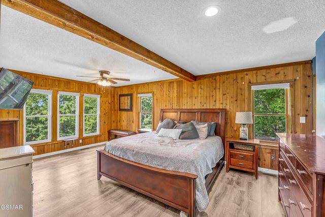1131 Lindsey Drive, Sevierville, TN 37876