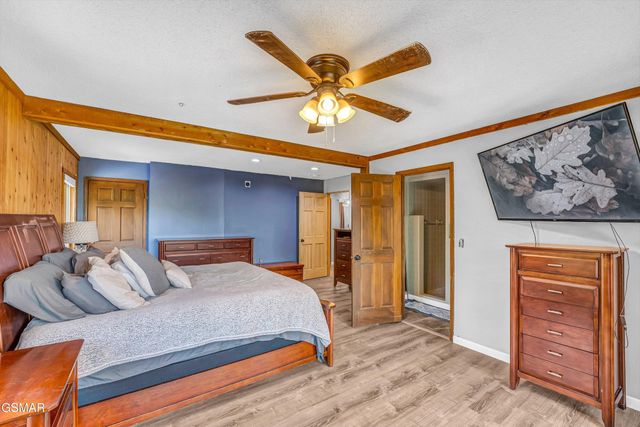 1131 Lindsey Drive, Sevierville, TN 37876