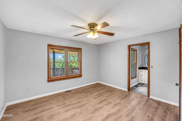 1131 Lindsey Drive, Sevierville, TN 37876