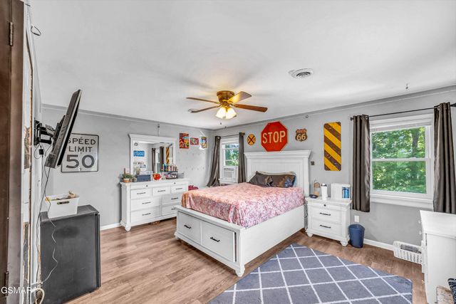 1131 Lindsey Drive, Sevierville, TN 37876