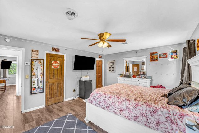 1131 Lindsey Drive, Sevierville, TN 37876