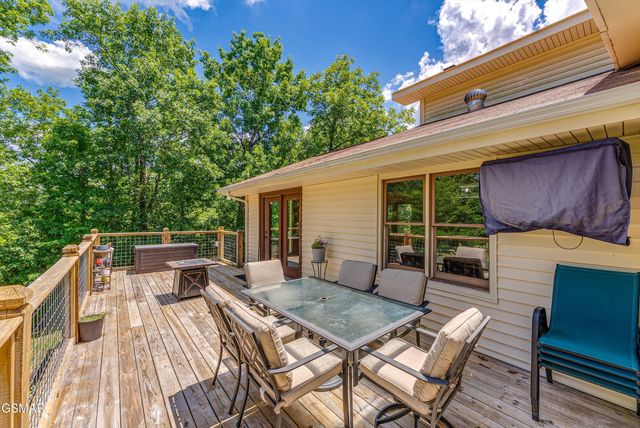 1131 Lindsey Drive, Sevierville, TN 37876