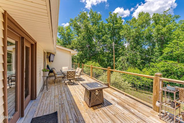 1131 Lindsey Drive, Sevierville, TN 37876