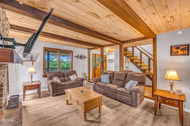 1131 Lindsey Drive, Sevierville, TN 37876