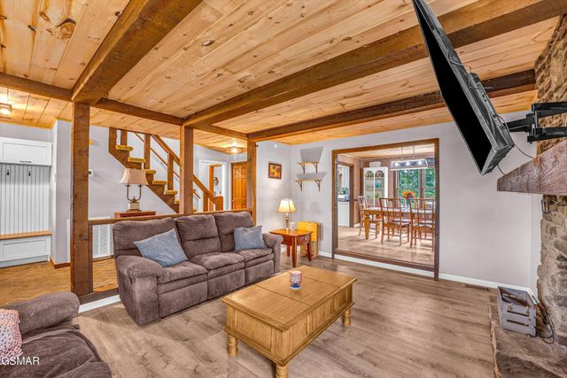 1131 Lindsey Drive, Sevierville, TN 37876