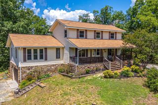 1131 Lindsey Drive, Sevierville, TN 37876