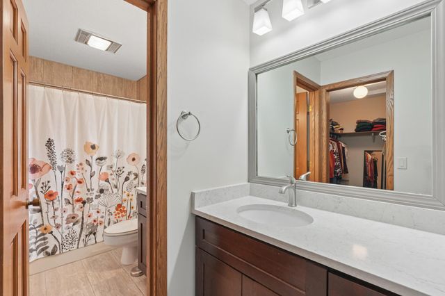 1473 Windemere Drive NE, Fridley, MN 55421