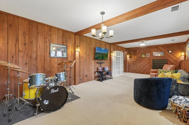 1473 Windemere Drive NE, Fridley, MN 55421