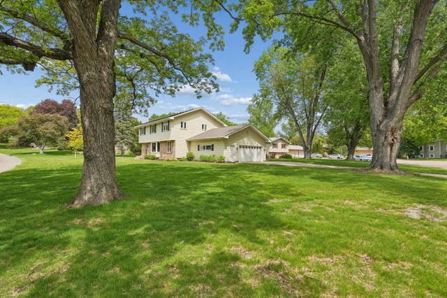 1473 Windemere Drive NE, Fridley, MN 55421