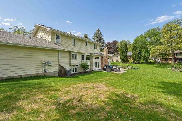 1473 Windemere Drive NE, Fridley, MN 55421