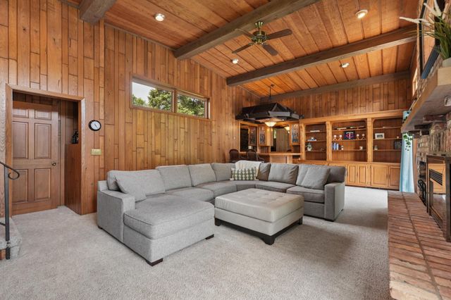 1473 Windemere Drive NE, Fridley, MN 55421