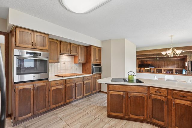 1473 Windemere Drive NE, Fridley, MN 55421