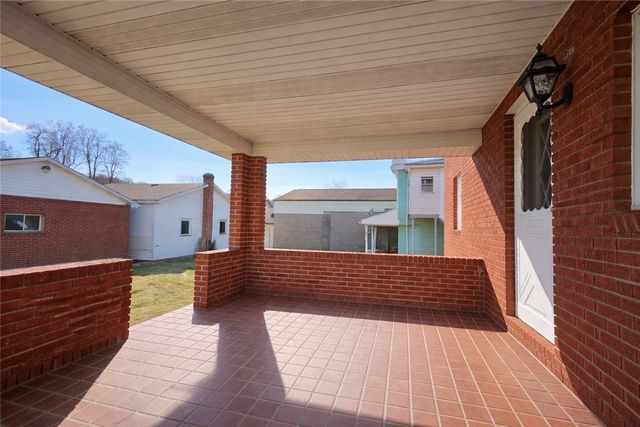 404 Indiana Avenue, Avonmore, PA 15618