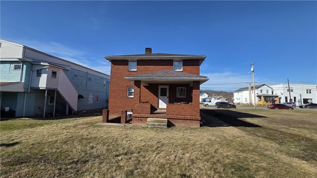 404 Indiana Avenue, Avonmore, PA 15618