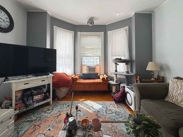 57 Bartlett St 2, Somerville, MA 02145